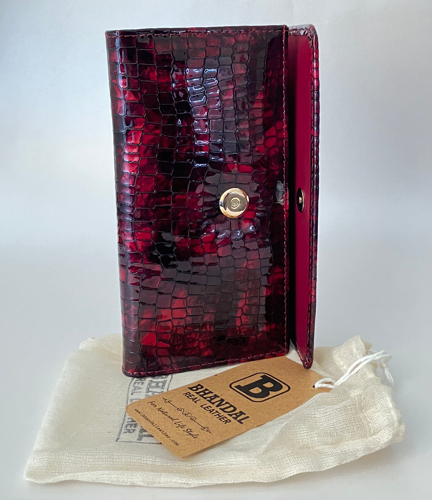 Cluch Wallet – Red Mobile Phone, Currency Notes and Credit Cards