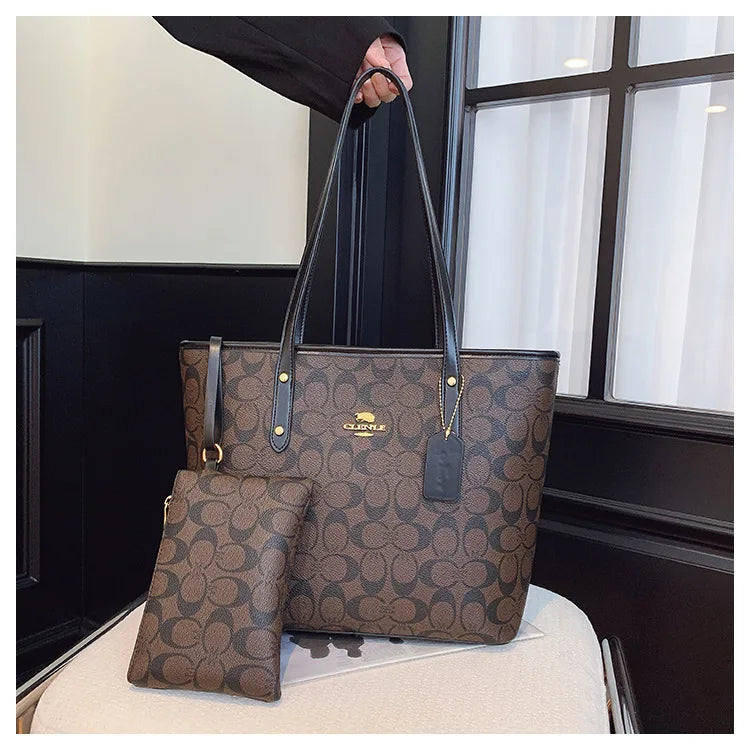 Luxury Leather Messenger Bag Vintage Style Crossbody Purse Large Capacity Commuter Tote for Modern Working Women